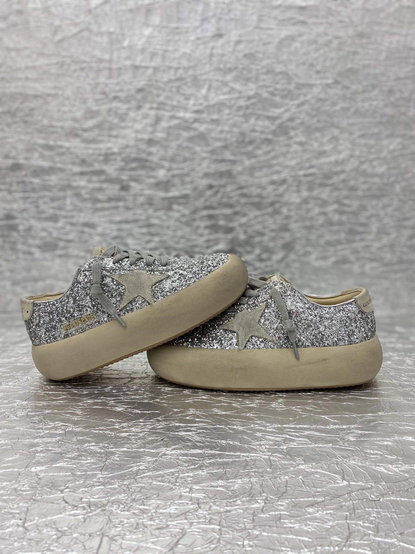 OOBB-- 6642 GWF00378.F003309.70136 Space cowhide item:E-X362J2903T